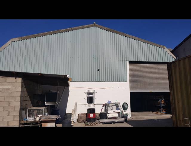 619M² FACTORY TO LET IN STIKLAND INDUSTRIAL